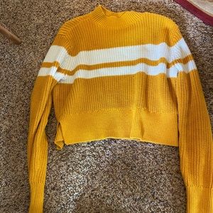 PacSun yellow cropped sweater